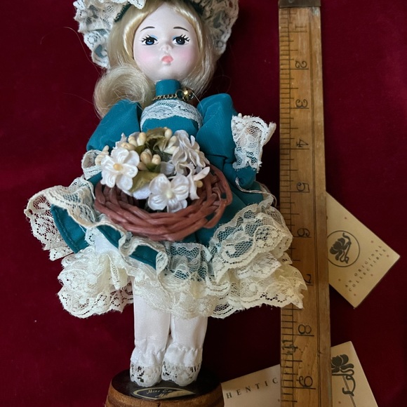 Vintage “Miss Emerald” 8” Tall Doll. May Birthday. By Bradley Collectible Dolls. - Picture 11 of 11